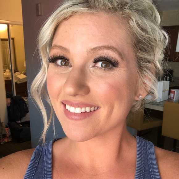 Meet your Posher, Michele - Picture 1 of 1